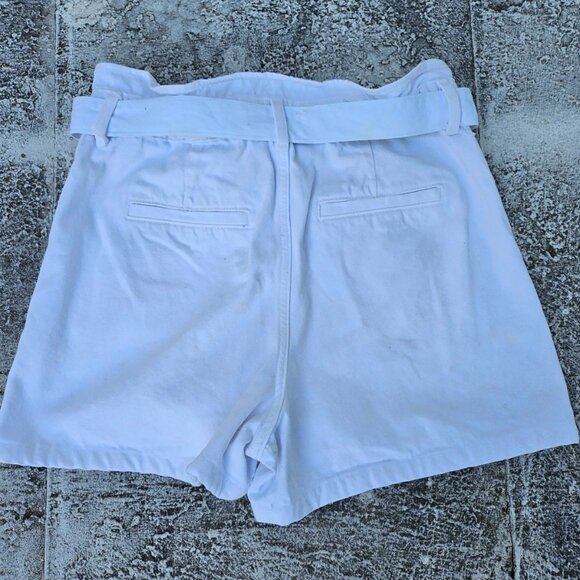 Zara Women Shorts With Fabric Belt White Cotton Short Shorts Size 8US 40EU - Picture 3 of 9